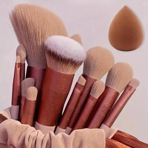 Professional soft and fluffy makeup brushes set cosmetics